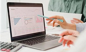 Bắt đầu với Dynamics 365: Thiết lập và làm quen giao diện